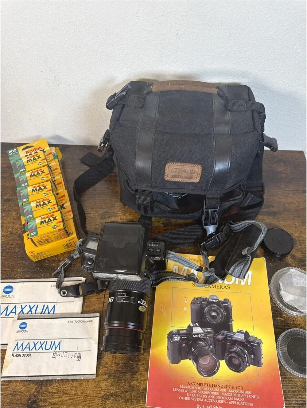 Minolta 7000 Maxxum Tokina 35‑200mm Flash Film Manuals Bag Filters Tested EUC